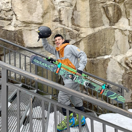 Приспособление для переноски лыж и лыжных палок SKI-N-GO 40-59 Green